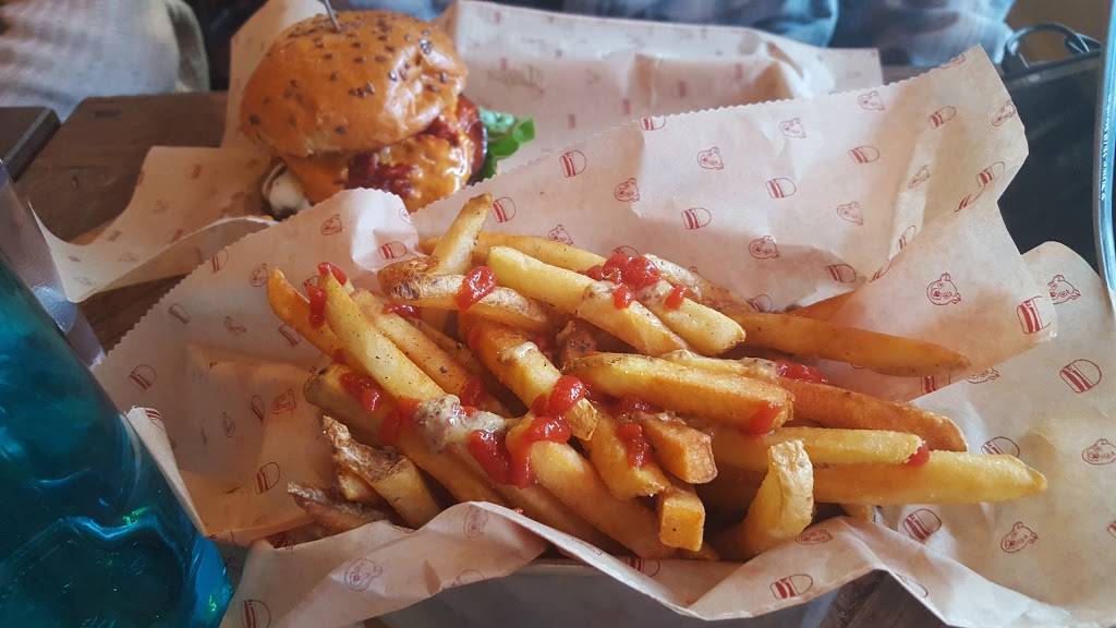 Bareburger | restaurant | 149 Court St, Brooklyn, NY 11201, USA | 3475296673 OR +1 347-529-6673