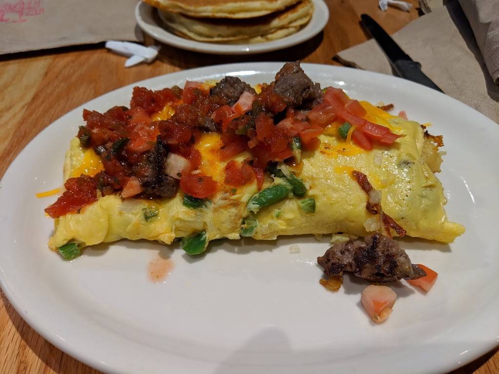 IHOP & Applebees | restaurant | 333 E Jefferson Ave, Detroit, MI 48226, USA | 3138795141 OR +1 313-879-5141