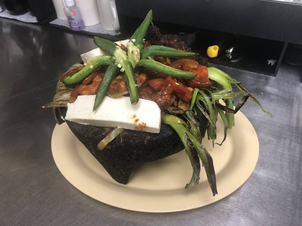 Los Gallos Taqueria | restaurant | 1722 E Cotati Ave, Rohnert Park, CA 94928, USA | 7077941500 OR +1 707-794-1500