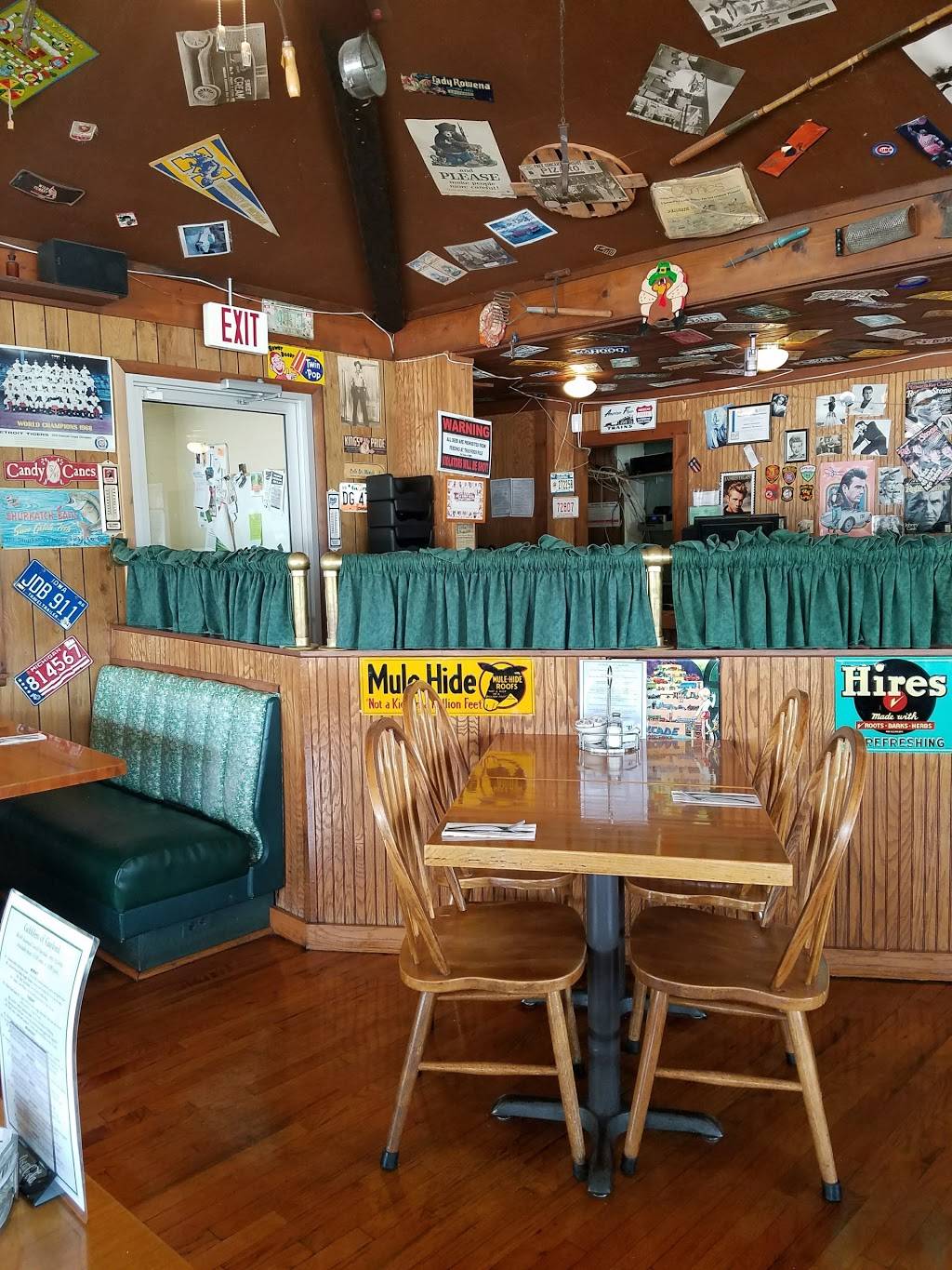 Gobblers of Gaylord | restaurant | 900 S Otsego Ave, Gaylord, MI 49735, USA | 9897329005 OR +1 989-732-9005
