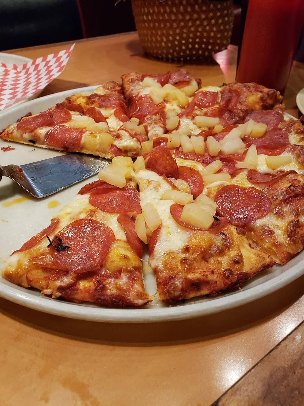 Shakeys Pizza Parlor | restaurant | 1880 N Hacienda Blvd, La Puente, CA 91744, USA | 6269187471 OR +1 626-918-7471