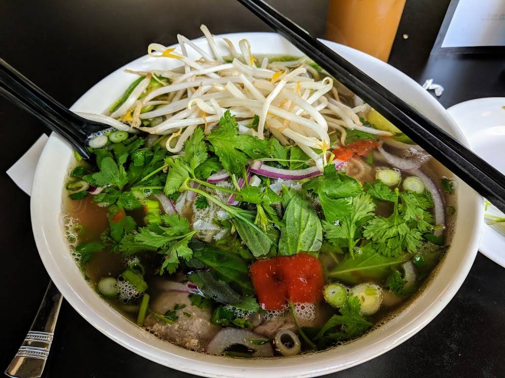 Non La Vietnamese Cuisine | restaurant | 18041 SW Lower Boones Ferry Rd, Tigard, OR 97224, USA | 5035217395 OR +1 503-521-7395