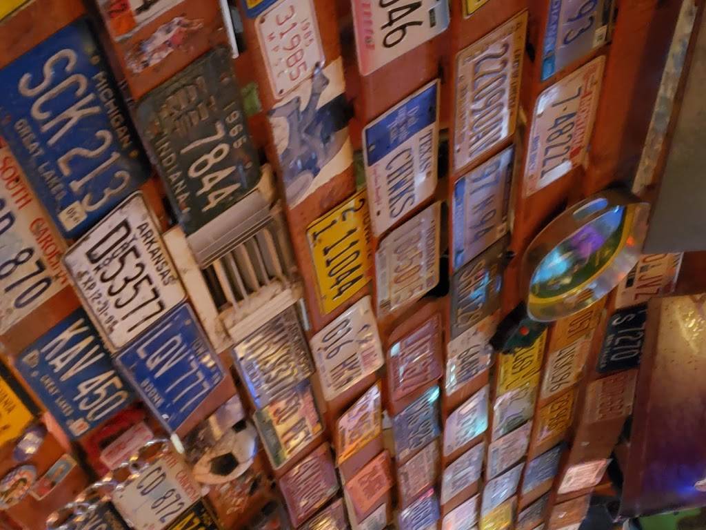 Barneys Beanery | restaurant | 99 E Colorado Blvd, Pasadena, CA 91105, USA | 6264059777 OR +1 626-405-9777