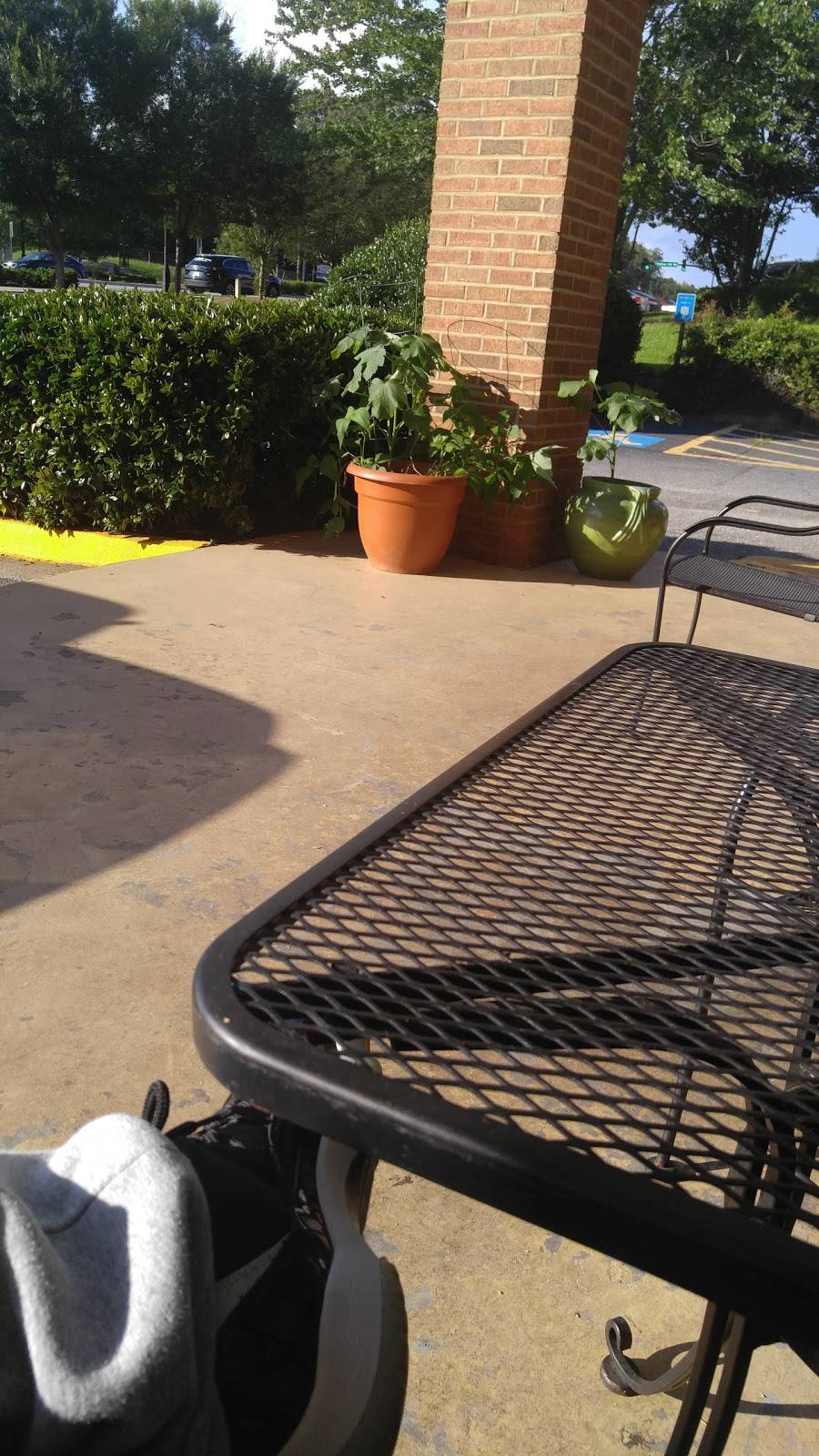 Family Jerk Restaurant | restaurant | 803 Powder Springs St #1, Marietta, GA 30064, USA | 6782175999 OR +1 678-217-5999