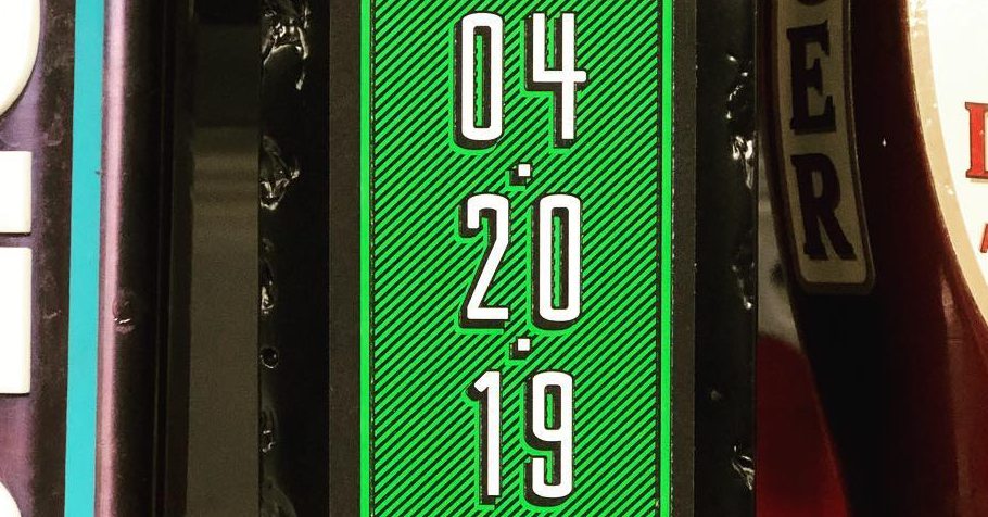 Riverside Lanes | restaurant | 3215 Riverside Dr, Danville, VA 24541, USA | 4345794604 OR +1 434-579-4604