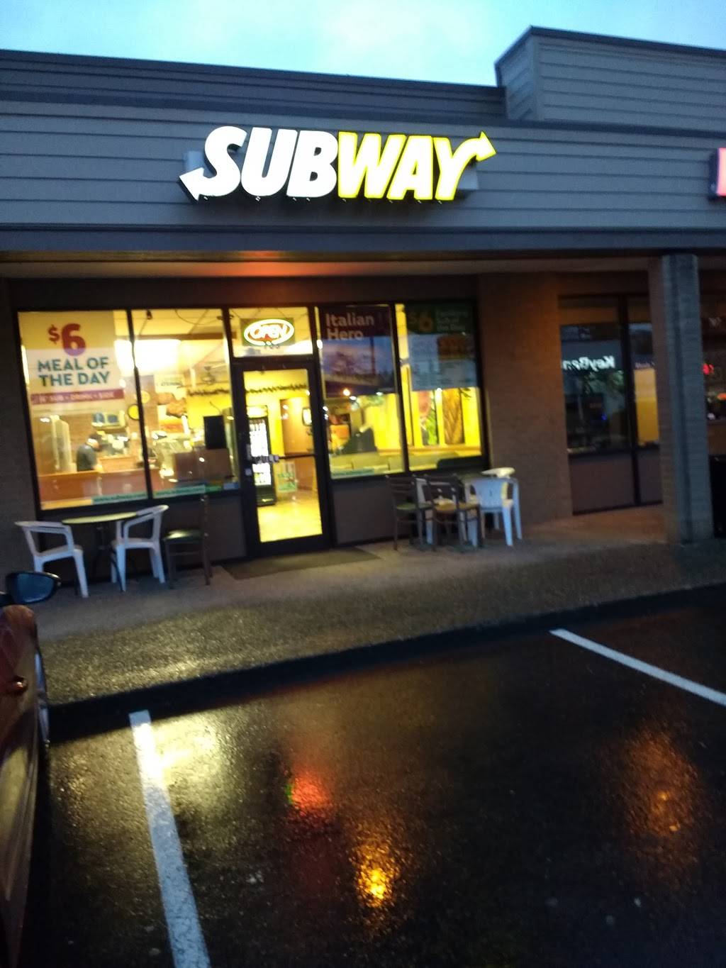 Subway | meal takeaway | 703 228th Ave NE Unit 703, Sammamish, WA 98074, USA | 4258684684 OR +1 425-868-4684