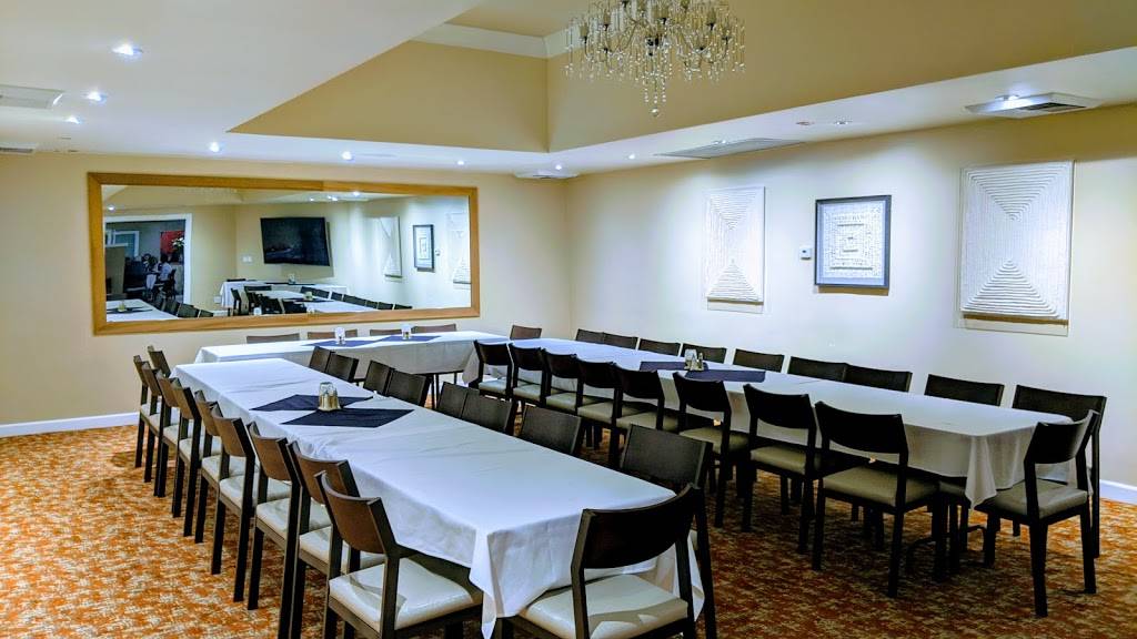 Steers Bar & Grill | restaurant | 82-347 CA-111, Indio, CA 92201, USA | 4423242880 OR +1 442-324-2880