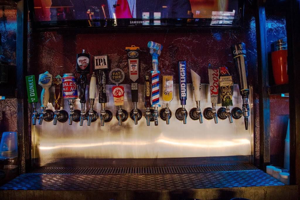 Cool Beans Bar and Grill | restaurant | 1817 Lake Ave, Knoxville, TN 37916, USA | 8655226417 OR +1 865-522-6417