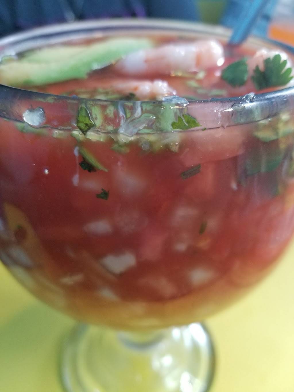 El Camaron Loco - Denver | restaurant | 775 Federal Blvd, Denver, CO 80204, USA | 3035730862 OR +1 303-573-0862