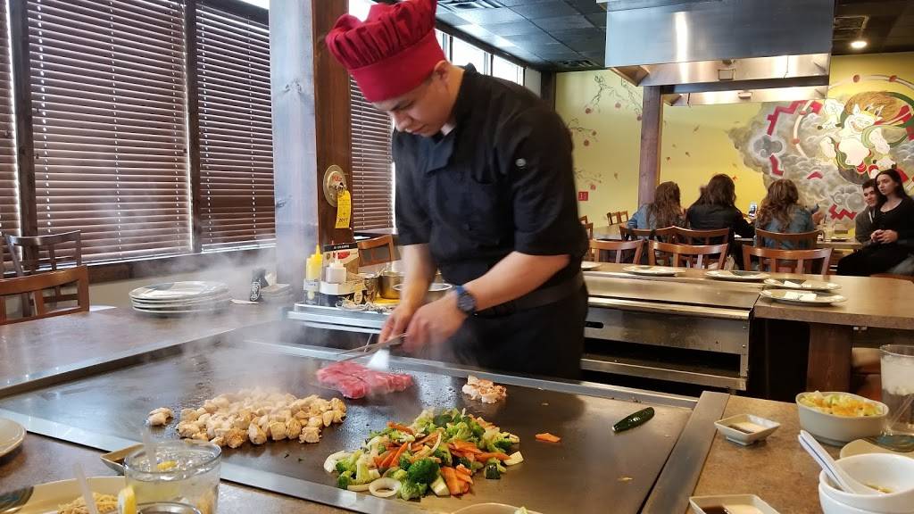 Kyoto Hibachi & Sushi | restaurant | 1425 Wisconsin Dells Pkwy #10, Wisconsin Dells, WI 53965, USA | 6082540788 OR +1 608-254-0788