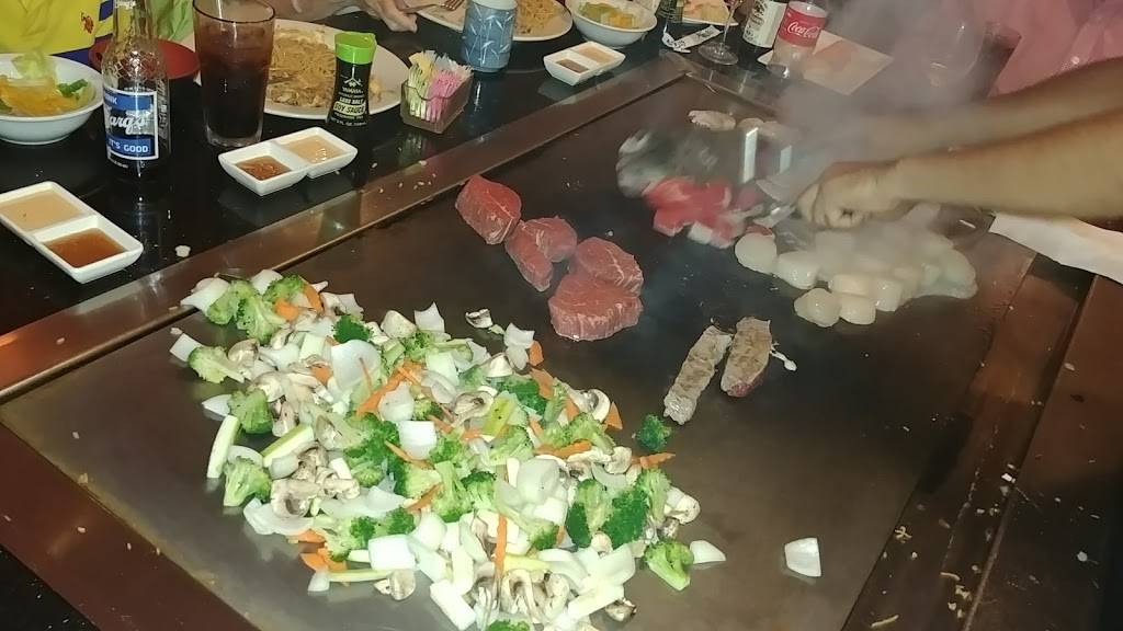 Uchi Sushi & Hibachi | restaurant | 1521 N Causeway Blvd, Metairie, LA 70001, USA | 5043094253 OR +1 504-309-4253