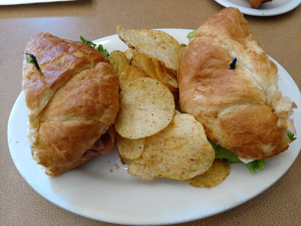 Jasons Deli | restaurant | 7505 Leesburg Pike, Falls Church, VA 22043, USA | 7034485514 OR +1 703-448-5514