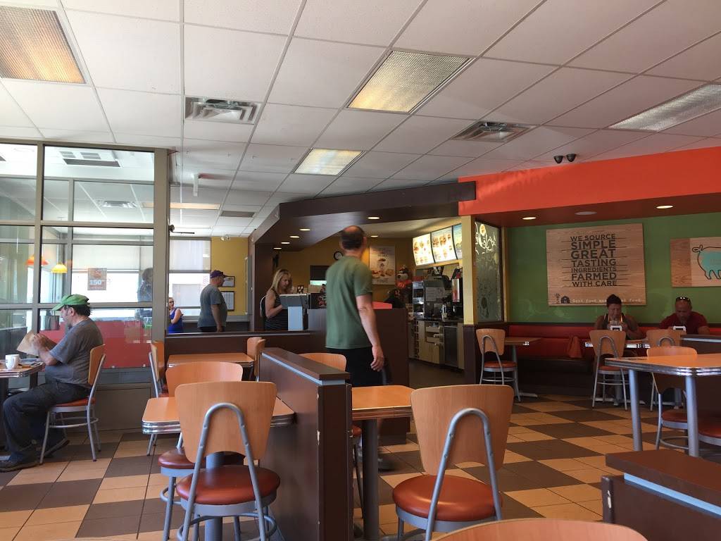 A&W Canada | restaurant | 213 Broad St E, Dunnville, ON N1A 1G1, Canada | 9057747992 OR +1 905-774-7992