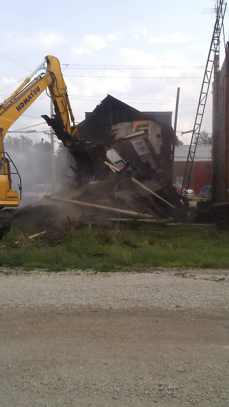 Ashkum Coliseum | restaurant | 117 E Main St, Ashkum, IL 60911, USA | 2174806691 OR +1 217-480-6691