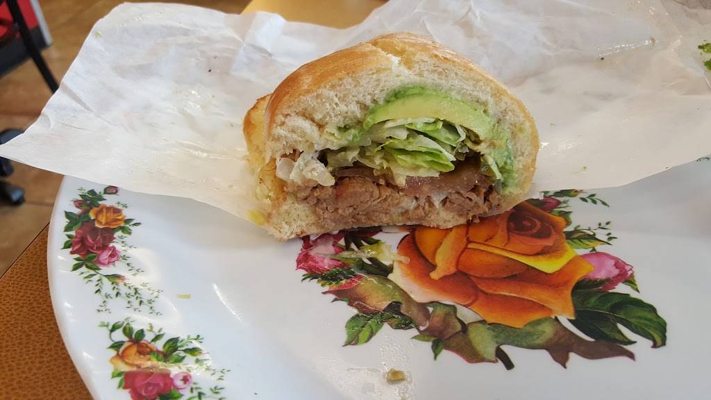 Tortas El Chavo | restaurant | 1101 N Mesa Dr, Mesa, AZ 85201, USA | 4808444200 OR +1 480-844-4200