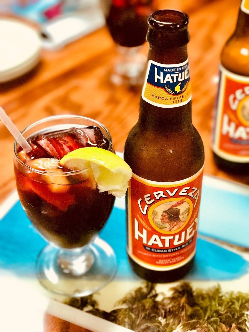 Puerto Sagua | restaurant | 700 Collins Ave, Miami Beach, FL 33139, USA | 3056731115 OR +1 305-673-1115