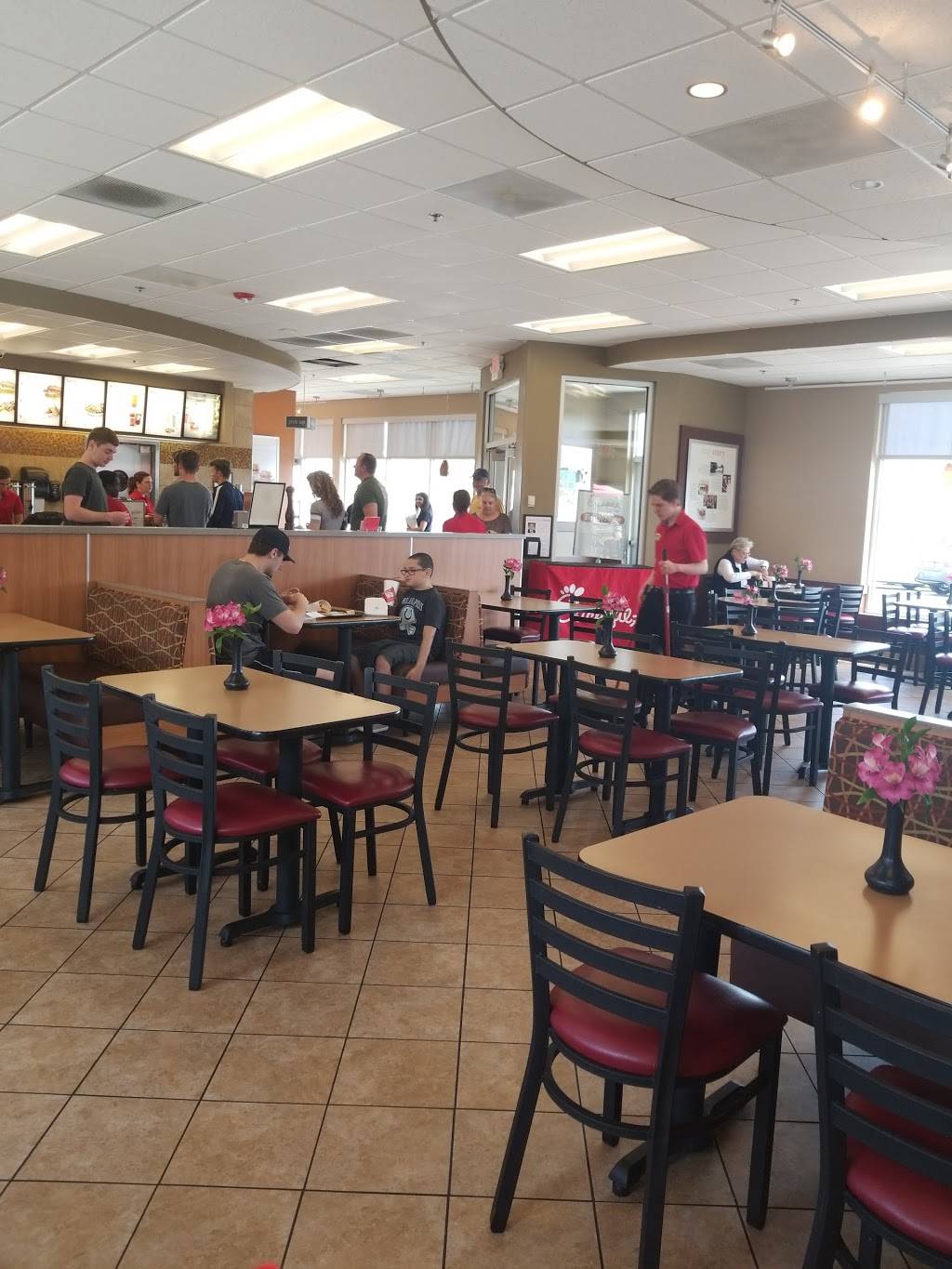 Chick-fil-A | restaurant | 4812 Northwest Hwy, Crystal Lake, IL 60014, USA | 8154448611 OR +1 815-444-8611