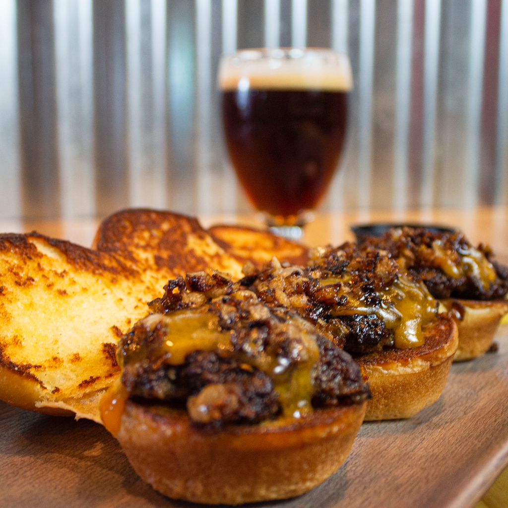 Peninsula Tap House | restaurant | 31234 Palos Verdes Dr W suite b, Rancho Palos Verdes, CA 90275, USA | 4244047366 OR +1 424-404-7366