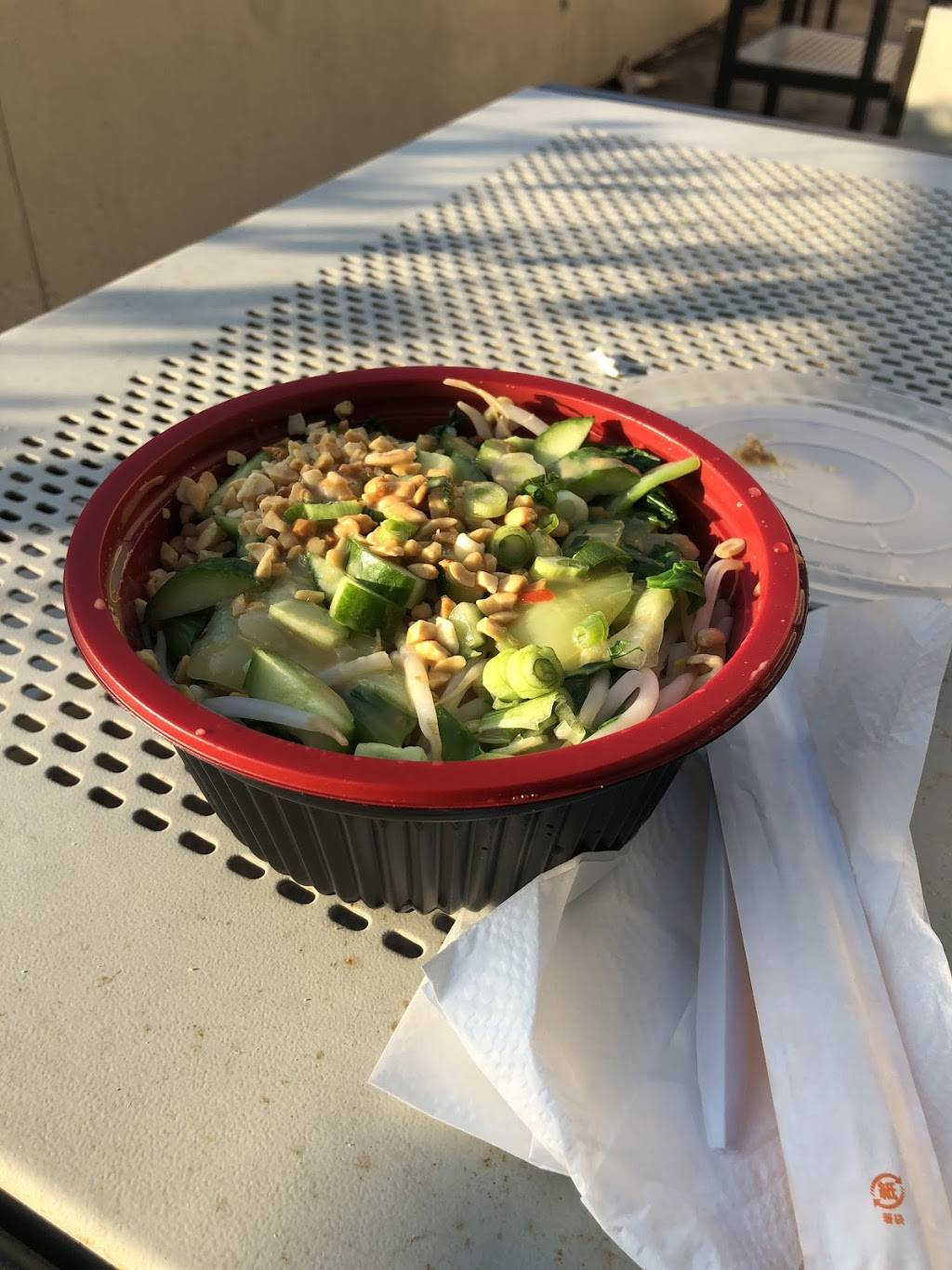 Kikka-Sushi | restaurant | 308 Westwood Plaza, Ackerman A-233B, Los Angeles, CA 90024, USA | 3102069226 OR +1 310-206-9226