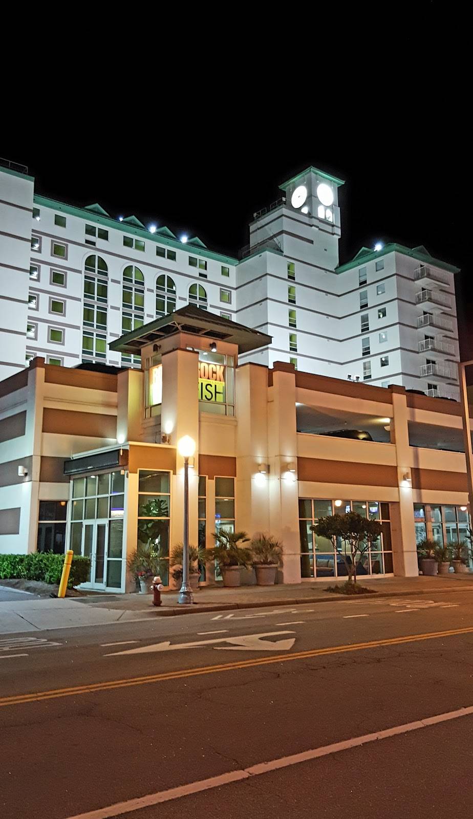 Rockfish | restaurant | 1601 Atlantic Ave, Virginia Beach, VA 23451, USA | 7572137625 OR +1 757-213-7625