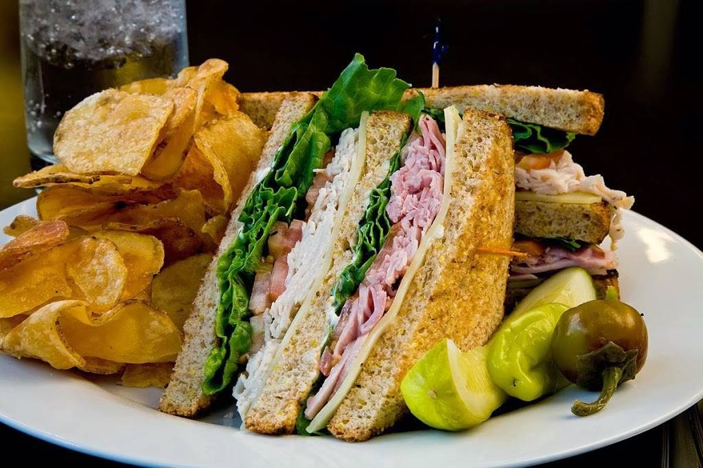 Chicago Fire Oven Restaurant | restaurant | 5440 N River Rd, Rosemont, IL 60018, USA | 8479283860 OR +1 847-928-3860