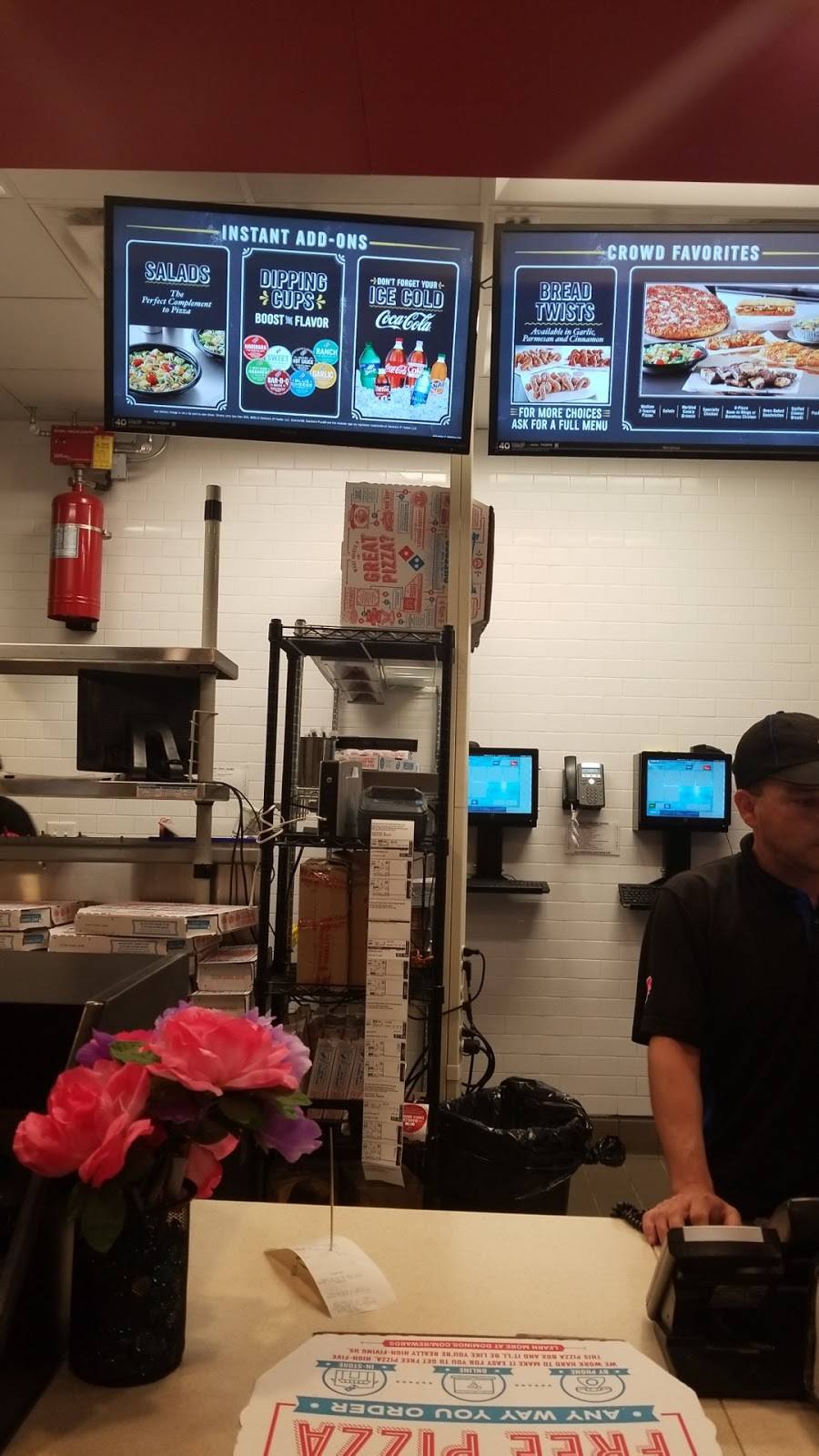 Dominos Pizza | meal delivery | 91 W Mineral Ave, Littleton, CO 80120, USA | 3037977889 OR +1 303-797-7889