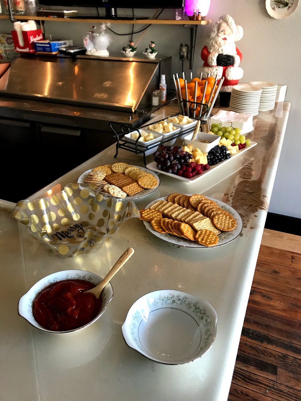 Cranes Farmhouse | restaurant | 101 E Main St, Shelbyville, MO 63469, USA | 5736333012 OR +1 573-633-3012