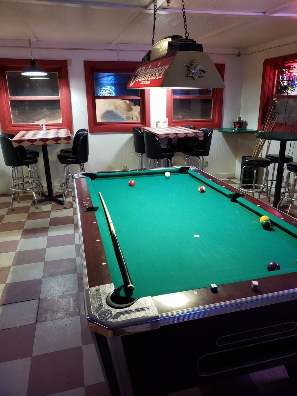 4 Mile Restaurant & Bar | restaurant | S5786 WI-37, Eau Claire, WI 54701, USA | 7158369003 OR +1 715-836-9003