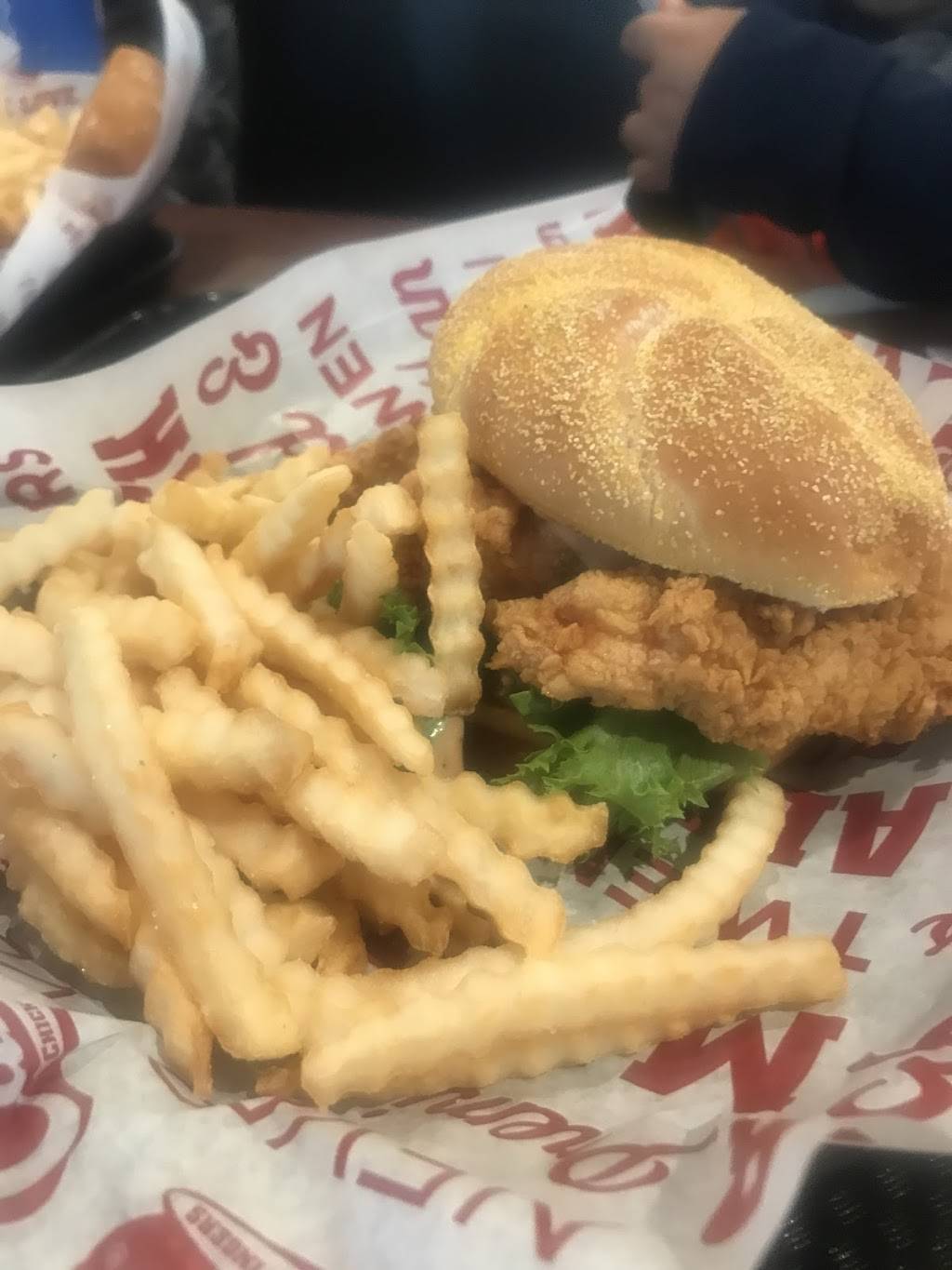 Raising Canes Chicken Fingers | restaurant | 9811 Mission Gorge Rd, Santee, CA 92071, USA | 6194490565 OR +1 619-449-0565