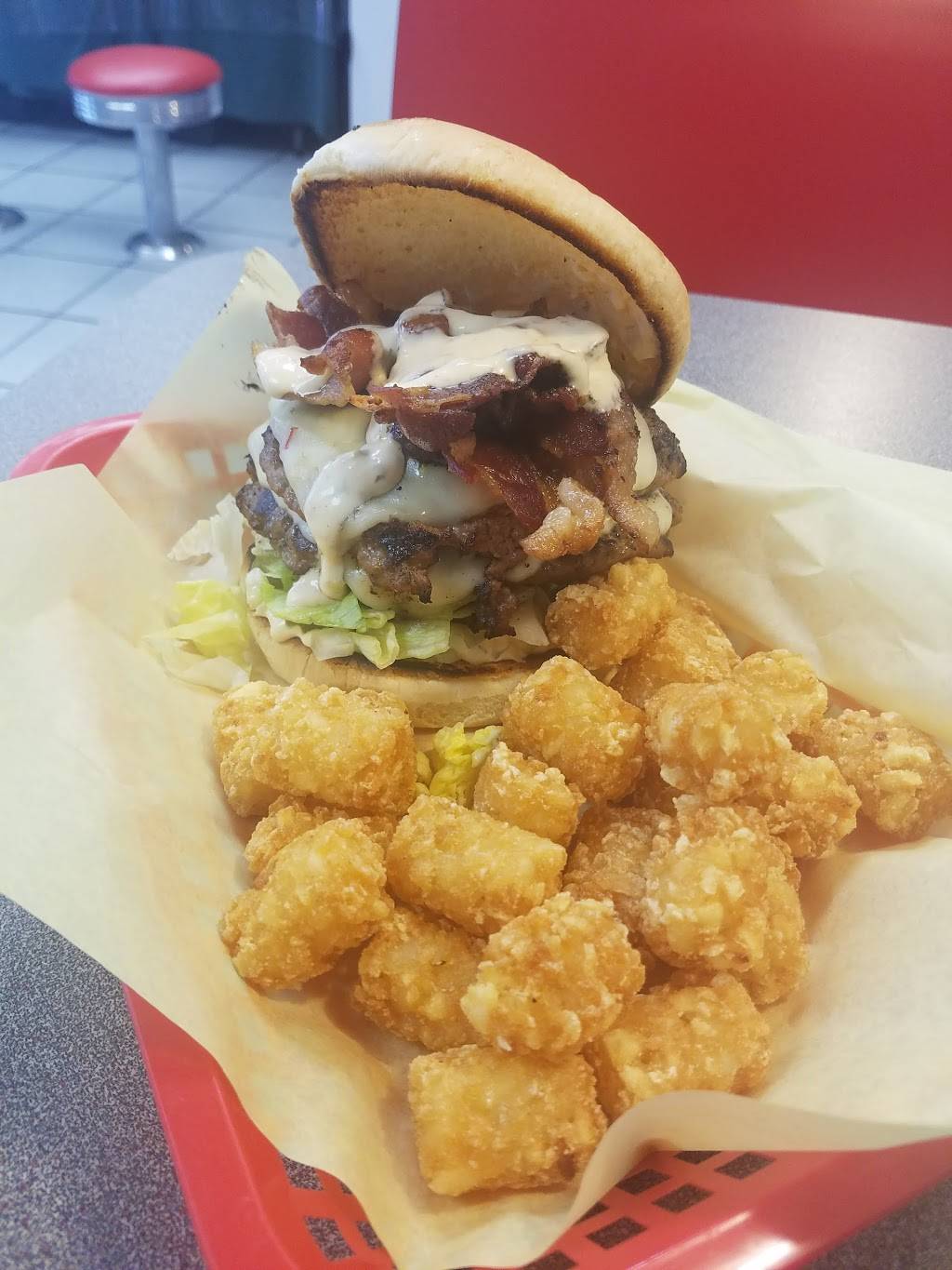 Hav-R Charburger | restaurant | 606 S Clark Rd, Duncanville, TX 75137, USA | 9722963663 OR +1 972-296-3663