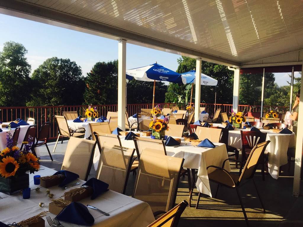 The Lakeview Tavern | restaurant | 290 E Grassy Sprain Rd, Yonkers, NY 10710, USA | 9143372183 OR +1 914-337-2183