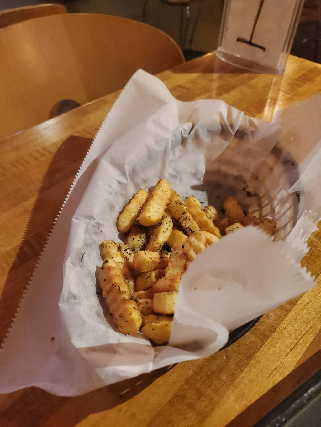 Brew and Bird | restaurant | 1355 Clairmont Rd, Decatur, GA 30033, USA | 4042055566 OR +1 404-205-5566