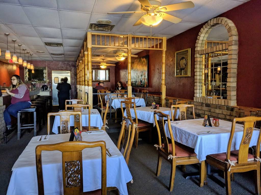 Sabinos Latin & Asian Bistro | restaurant | 208 W Wisconsin Ave, Neenah, WI 54956, USA | 9209699549 OR +1 920-969-9549