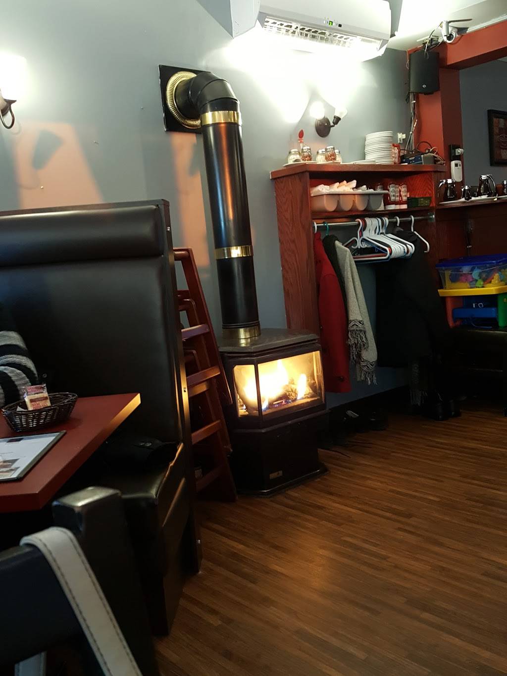 Pizz Vercheres | restaurant | 599 Rte Marie-Victorin, Verchères, QC J0L 2R0, Canada | 4505830010 OR +1 450-583-0010