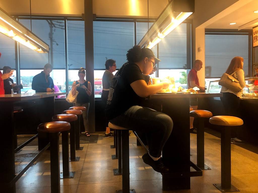 Chipotle Mexican Grill | restaurant | 2204 W 12th St, Erie, PA 16505, USA | 8144543464 OR +1 814-454-3464