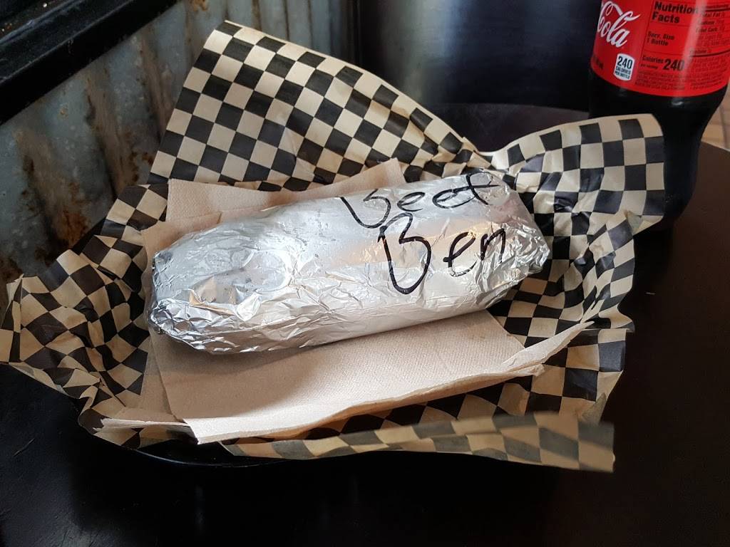 Burrito Famous | restaurant | 3412 W University Ave, Gainesville, FL 32607, USA | 3526726654 OR +1 352-672-6654