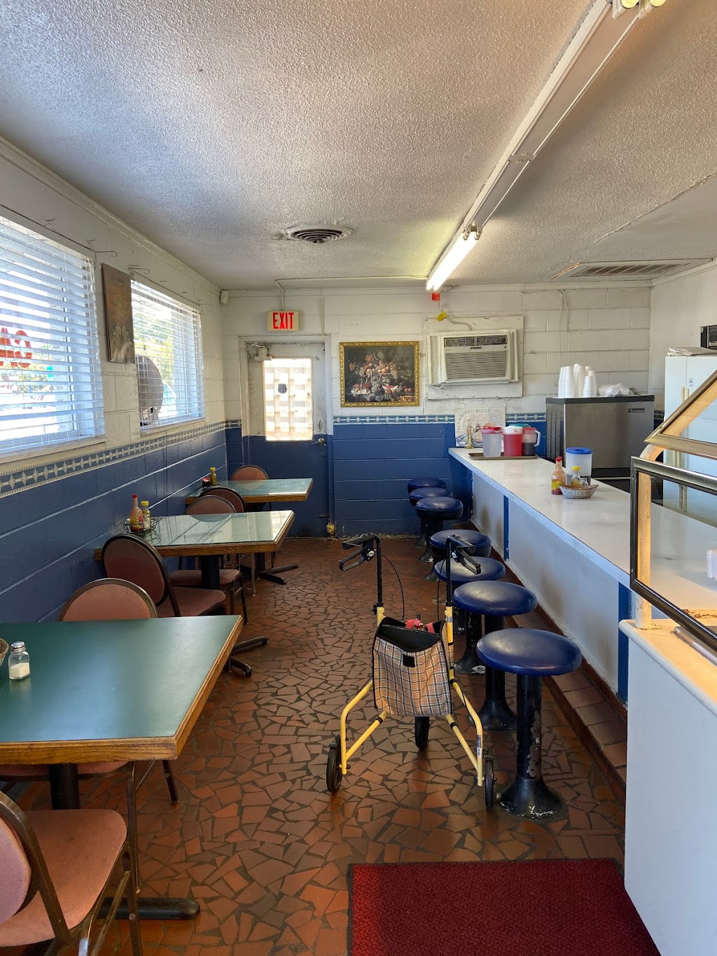 Gregs Fine Foods | restaurant | 1310 E 9th St, Texarkana, AR 71854, USA | 8707747427 OR +1 870-774-7427