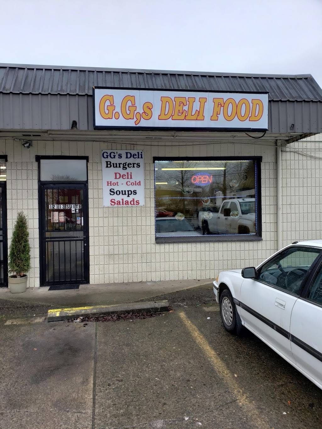GGS Deli Food | restaurant | 12113 NE Fourth Plain Blvd, Vancouver, WA 98682, USA | 3602561922 OR +1 360-256-1922