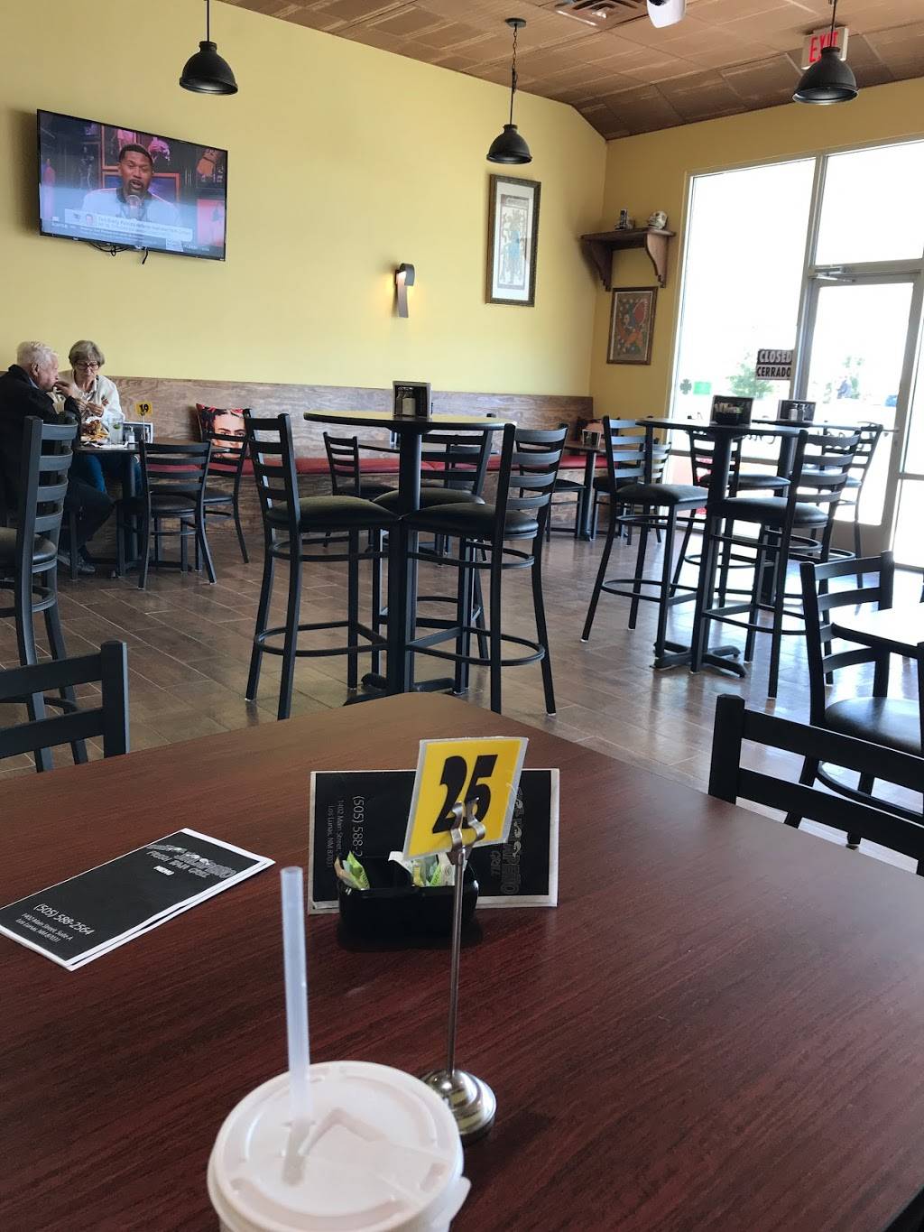 Jalapeños | restaurant | 1402 Main St SW, Los Lunas, NM 87031, USA | 5055882564 OR +1 505-588-2564