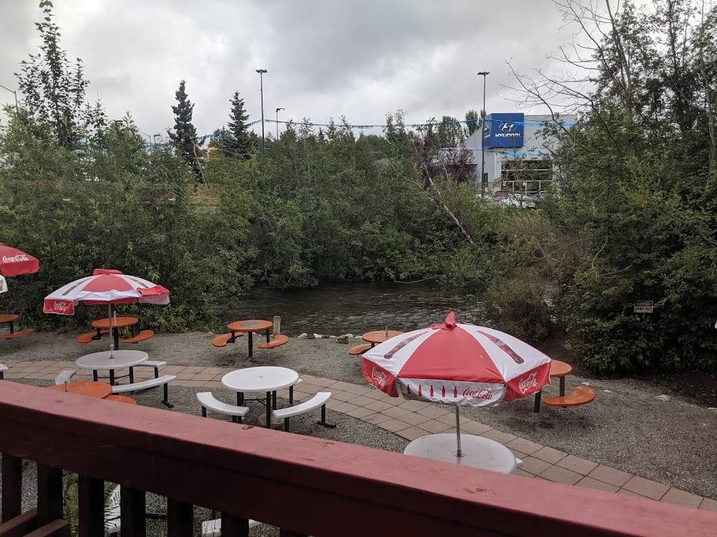 Arctic Roadrunner | restaurant | 5300 Old Seward Hwy, Anchorage, AK 99518, USA | 9075611245 OR +1 907-561-1245