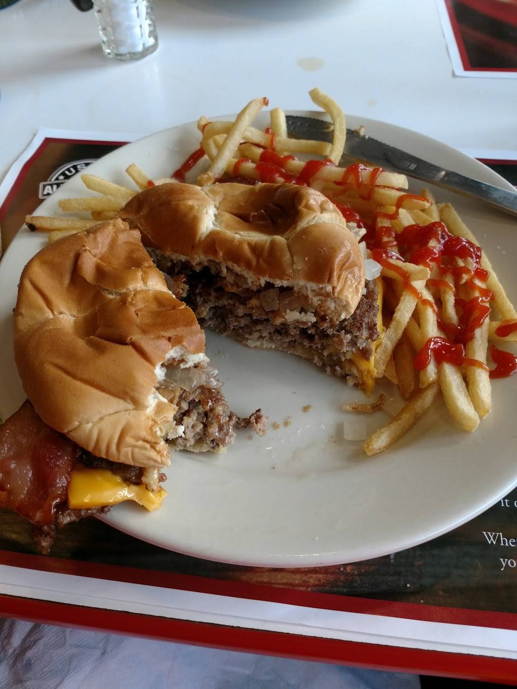 Steak n Shake | restaurant | 768 FL-44, Wildwood, FL 34785, USA | 3523302101 OR +1 352-330-2101