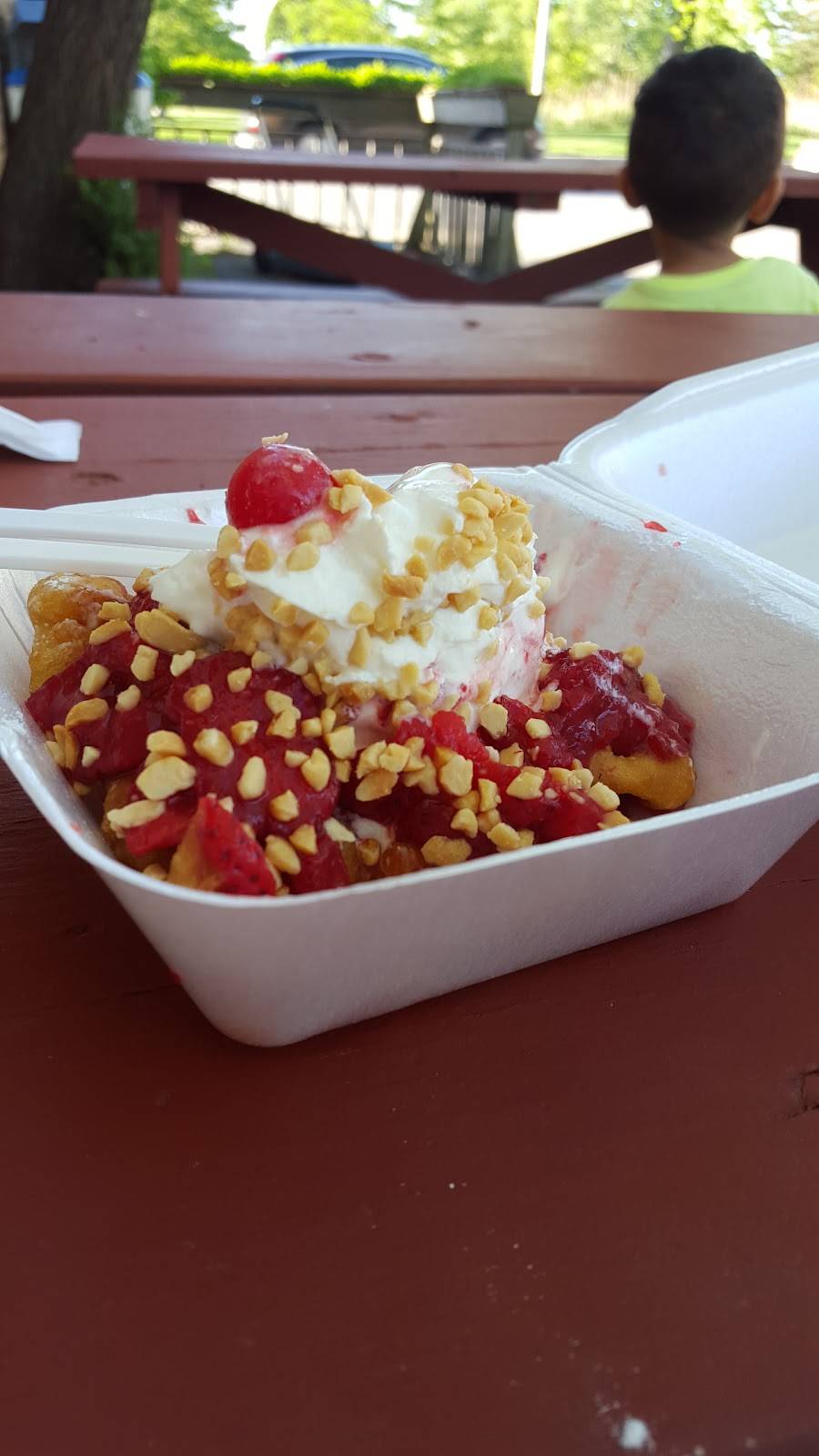 Polar Bear | restaurant | 7901 Cermak Rd, North Riverside, IL 60546, USA | 7084428048 OR +1 708-442-8048