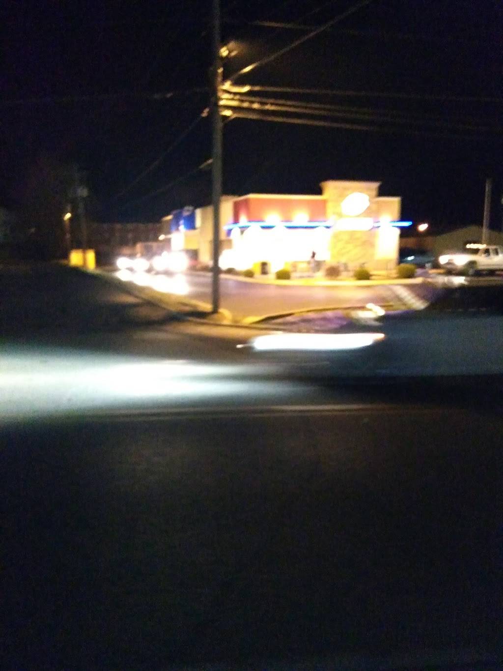 Dairy Queen Grill & Chill | restaurant | 1317 S Jackson St, Salem, IN 47167, USA | 8128831258 OR +1 812-883-1258