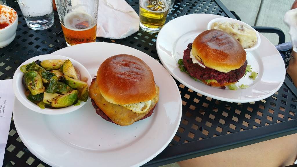 Blind Owl Brewery | restaurant | 5014 E 62nd St, Indianapolis, IN 46220, USA | 3179241000 OR +1 317-924-1000