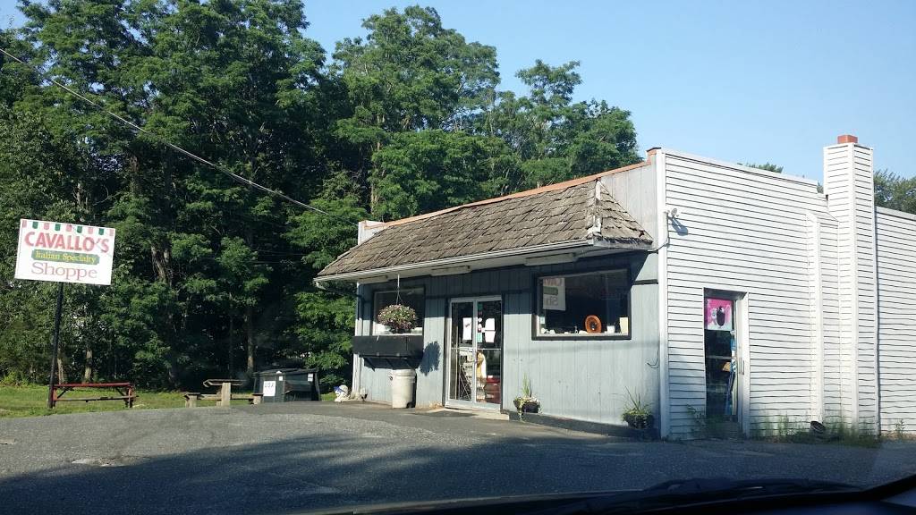 Cavallos Italian Specialty Shoppe | bakery | 60 Hillcrest Ave, Oakville, CT 06779, USA | 8609459942 OR +1 860-945-9942