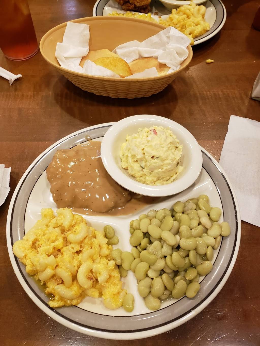 Mama Penns Restaurant | restaurant | 2802 N Main St, Anderson, SC 29621, USA | 8642261545 OR +1 864-226-1545