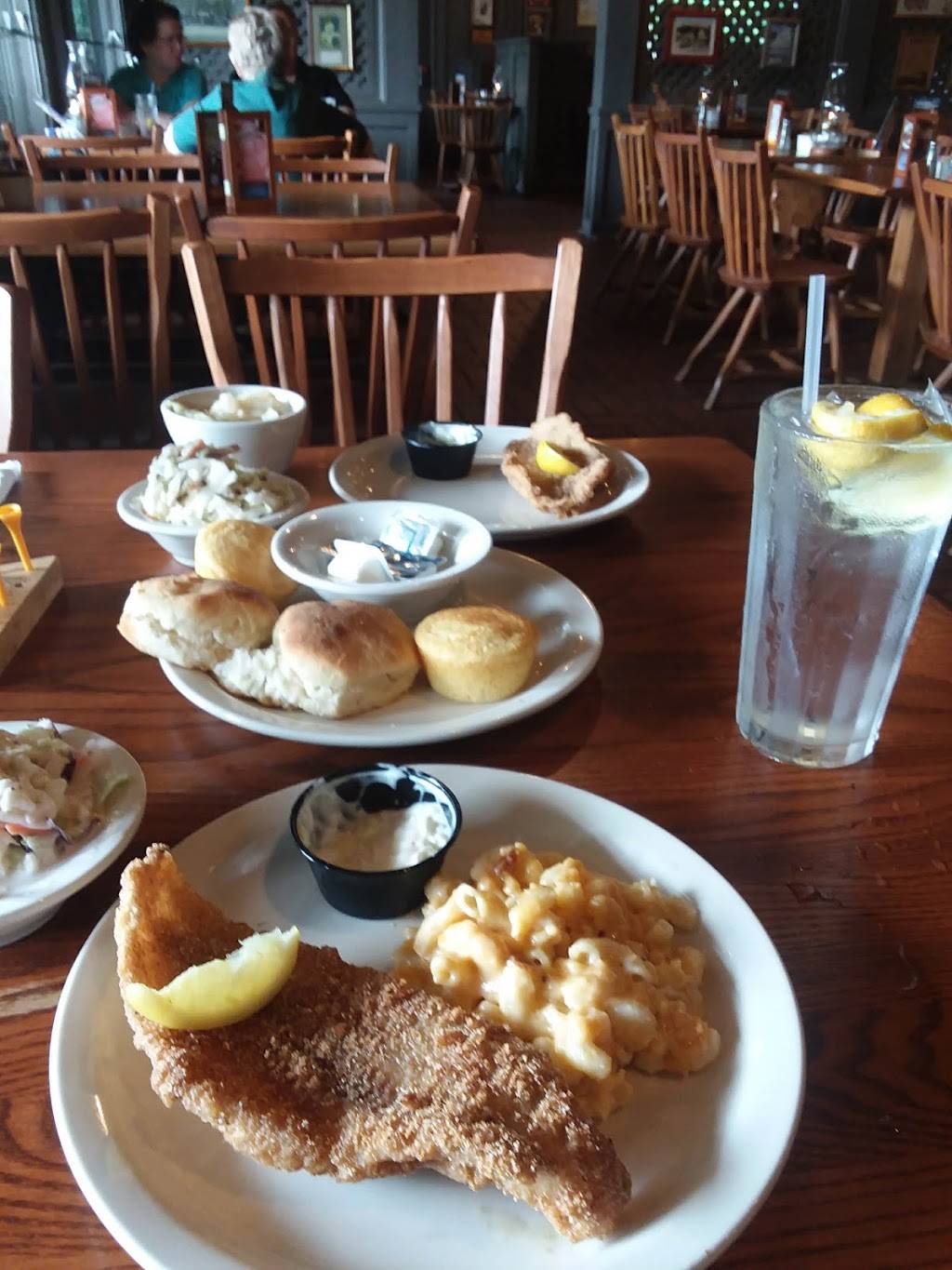 Cracker Barrel Old Country Store | restaurant | 285 Douglas Ave, Altamonte Springs, FL 32714, USA | 4076821095 OR +1 407-682-1095