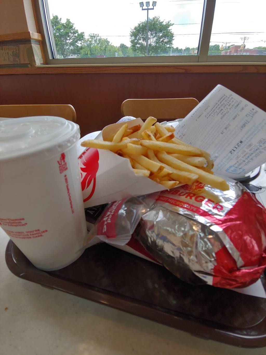 Wendys | restaurant | 1360 Silas Deane Hwy, Rocky Hill, CT 06067, USA | 8607340392 OR +1 860-734-0392