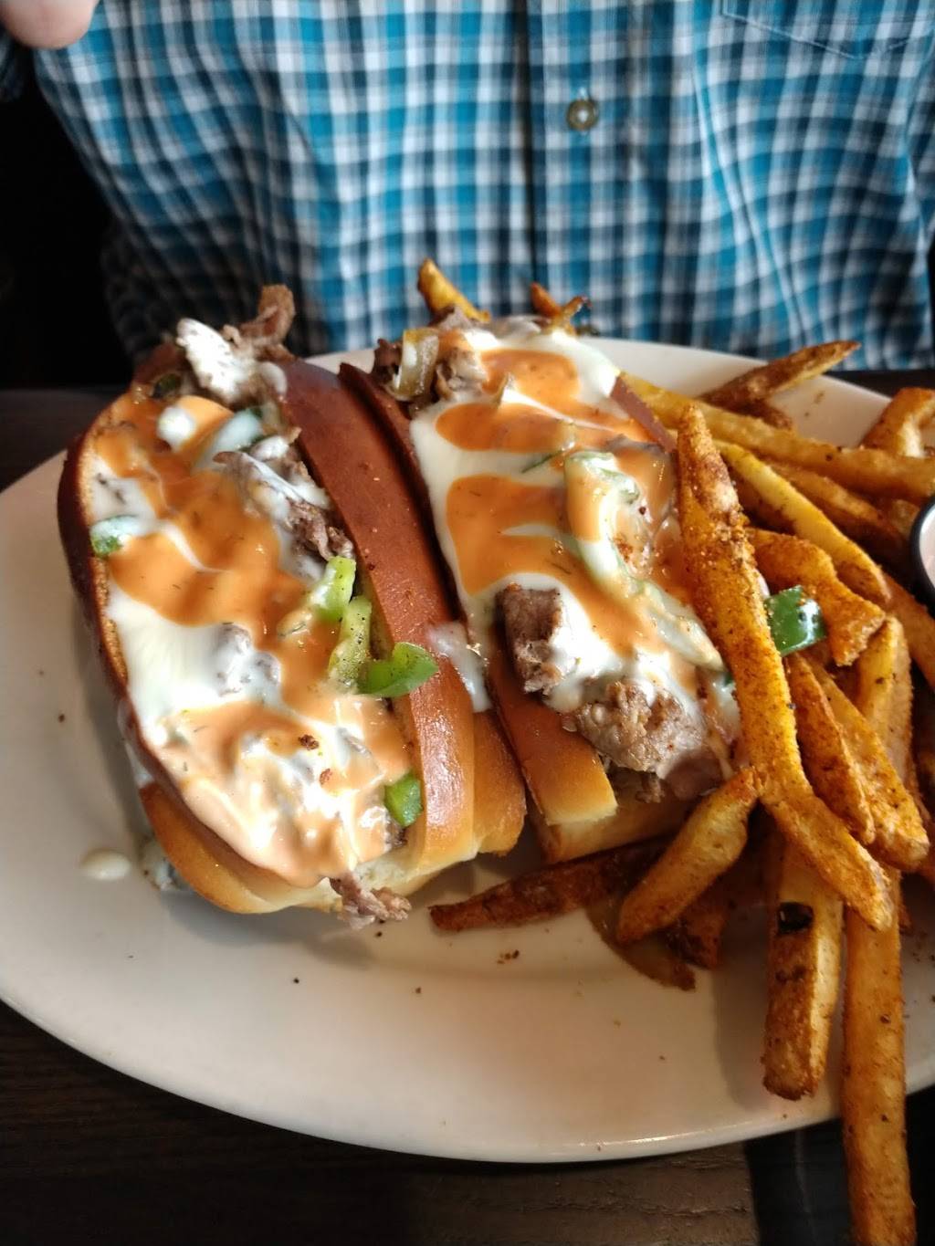 Milwaukee Burger Company | restaurant | 2620 E Clairemont Ave, Eau Claire, WI 54701, USA | 7158346503 OR +1 715-834-6503