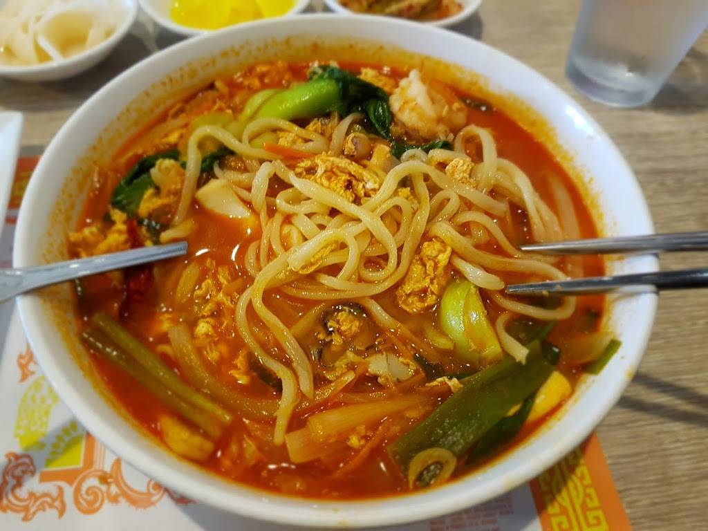 Charlie Kangs Restaurant | restaurant | 109 E Grand River Ave, East Lansing, MI 48823, USA | 5173324696 OR +1 517-332-4696